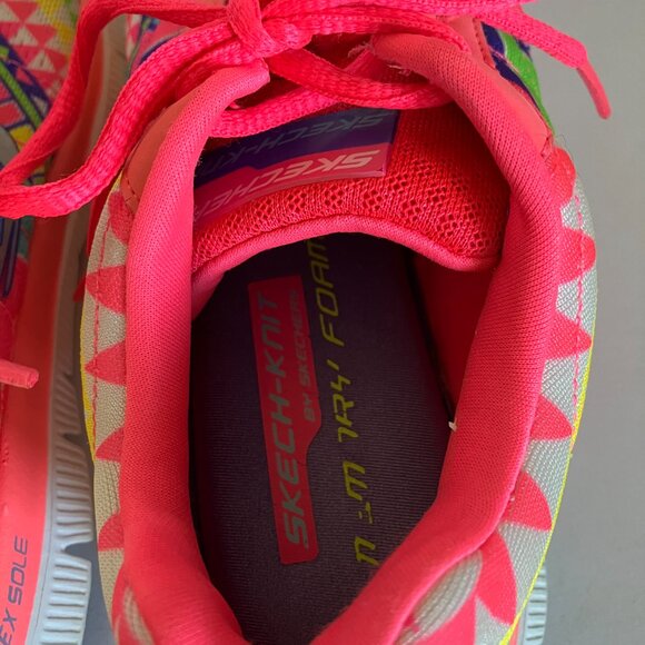 Women’s Stylish & Colorful Sketcher’s Memory Foam Shoes Size 7.5. - Picture 10 of 12